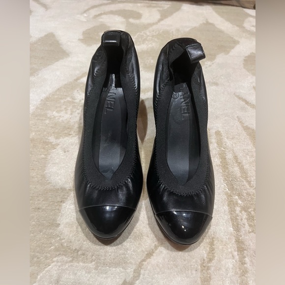 Chanel heels - Picture 2 of 4